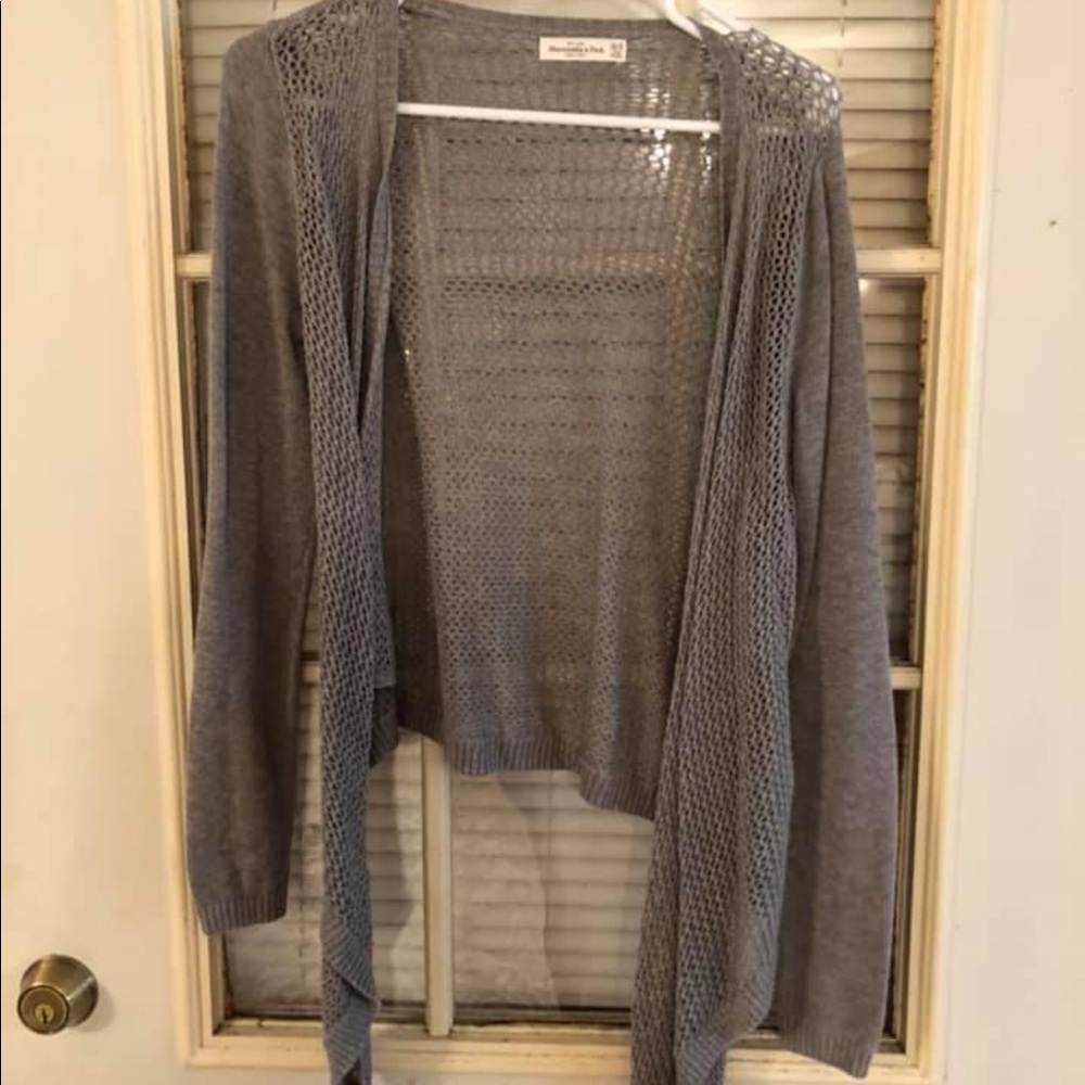 Gray Abercrombie & Fitch cardigan